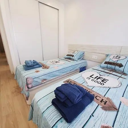 Modern Met Prettig Interieur In Omgeving Balcones Daire